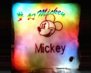 夢(mèng)幻米奇發(fā)光抱枕