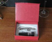 精致紙盒兩件套(酒刀+真空酒塞)